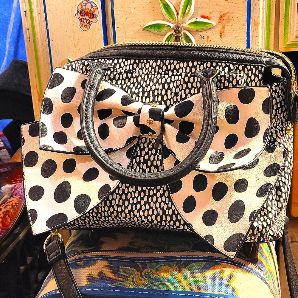 Betsy Johnson Black & White Tie Purse